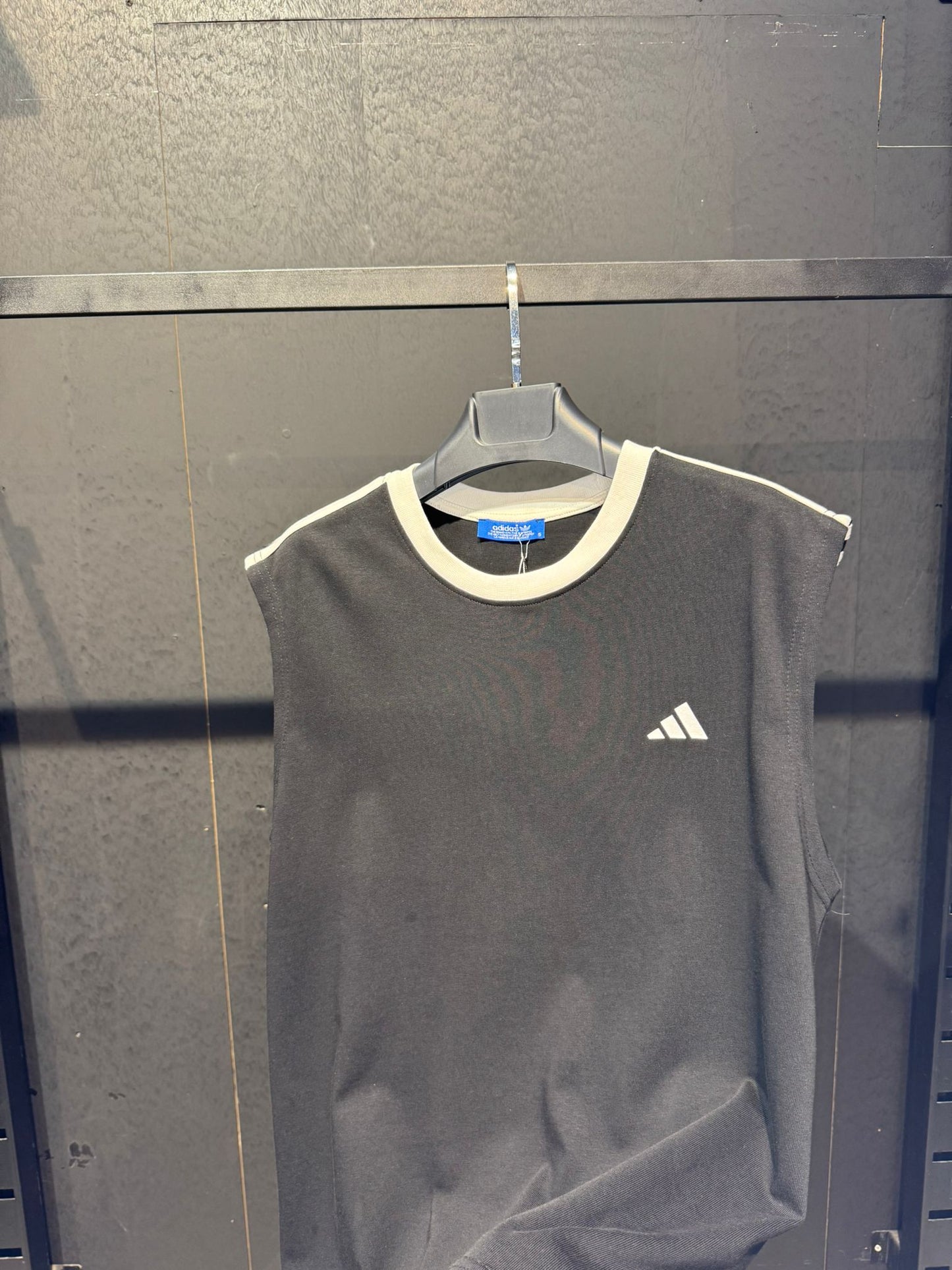 Sıfır Kol Eşofman Üstü