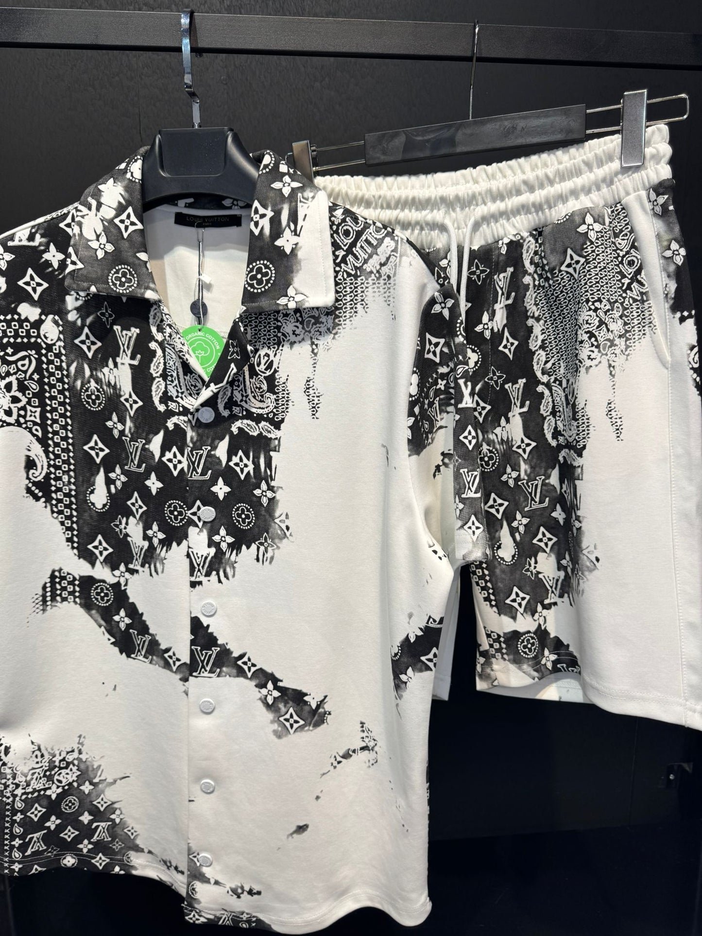 LOUIS VUITTON GÖMLEKLİ TAKIM