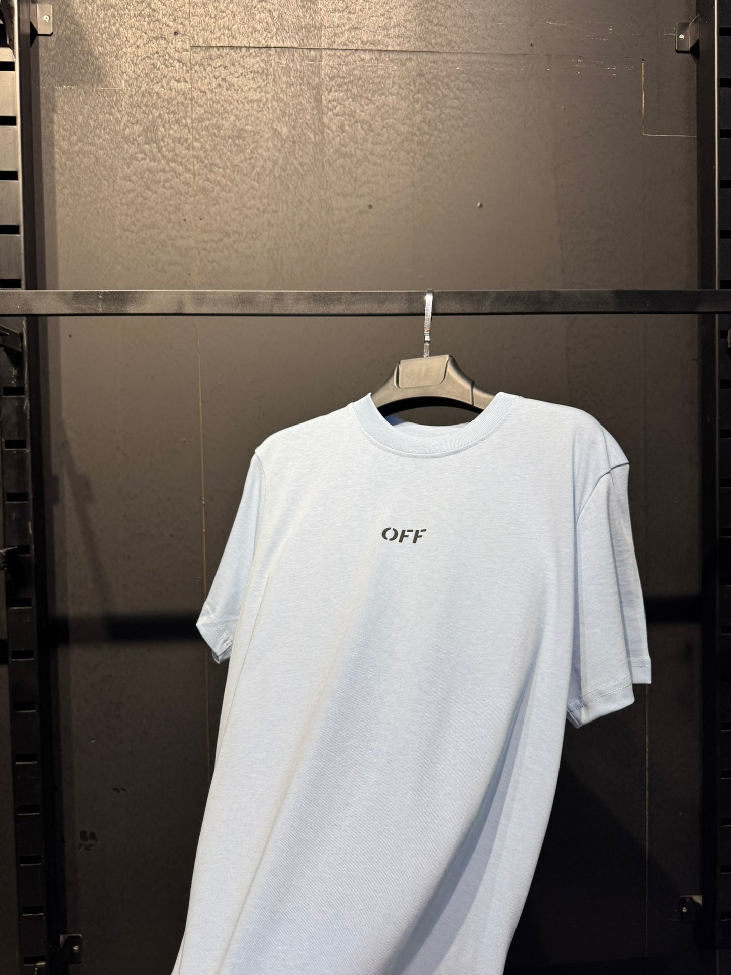 OFF WHİTE T-SHİRT