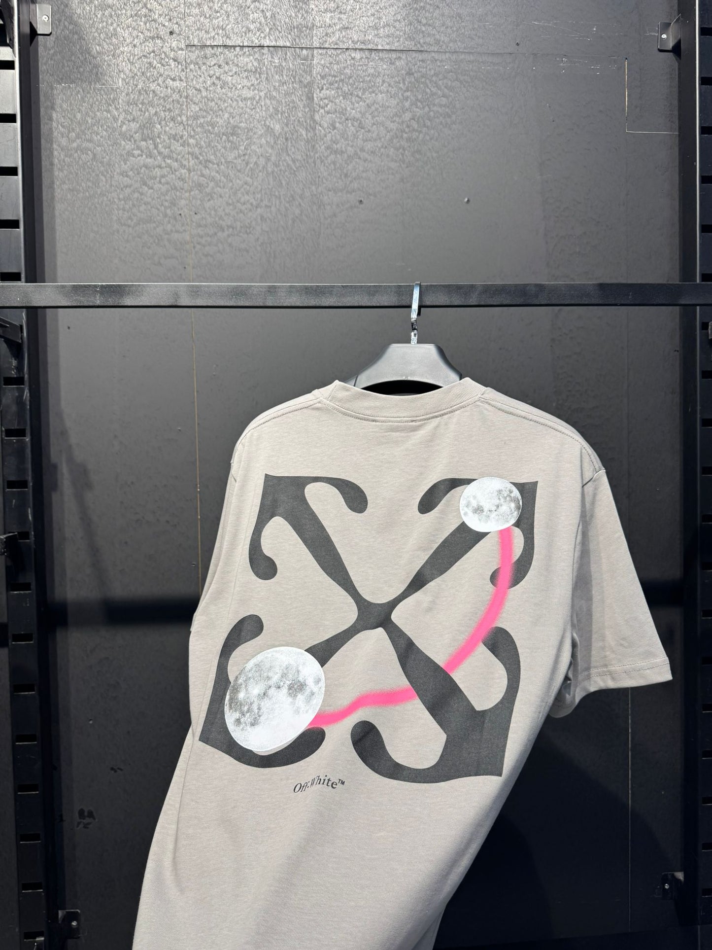 OFF WHİTE T-SHİRT