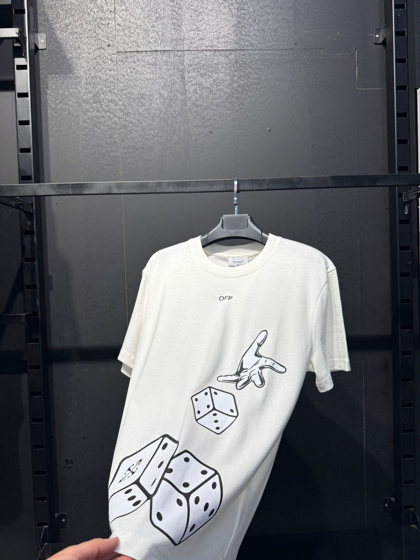 OFF WHİTE T-SHİRT