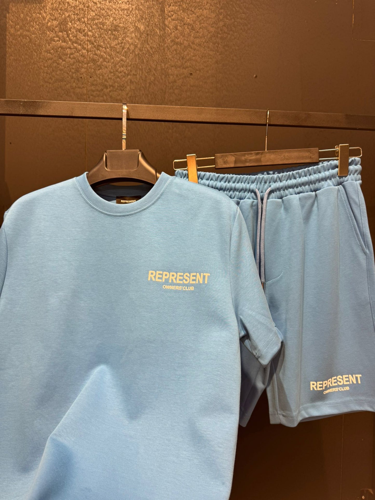 REPRESNT ŞORTLU TAKIM