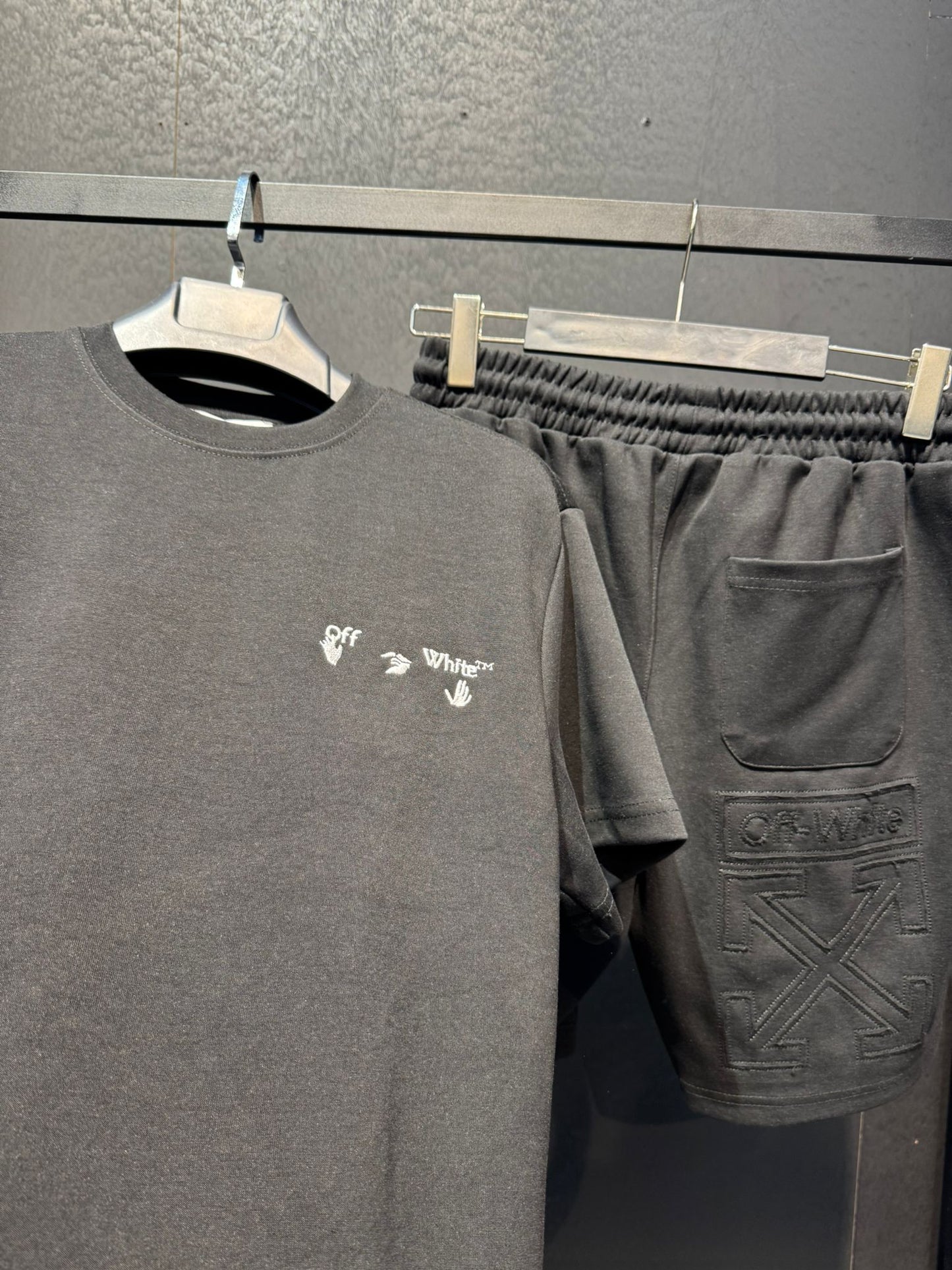 OFF WHİTE ŞORTLU-TAKIM