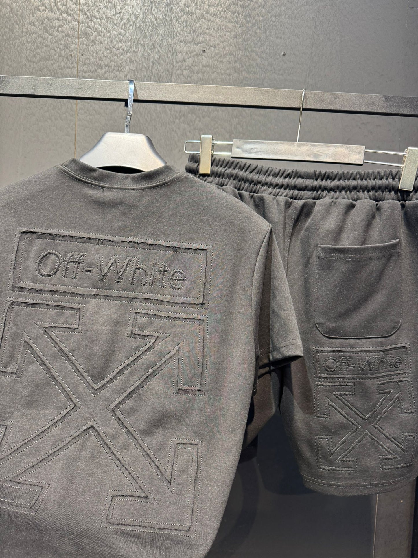 OFF WHİTE ŞORTLU-TAKIM