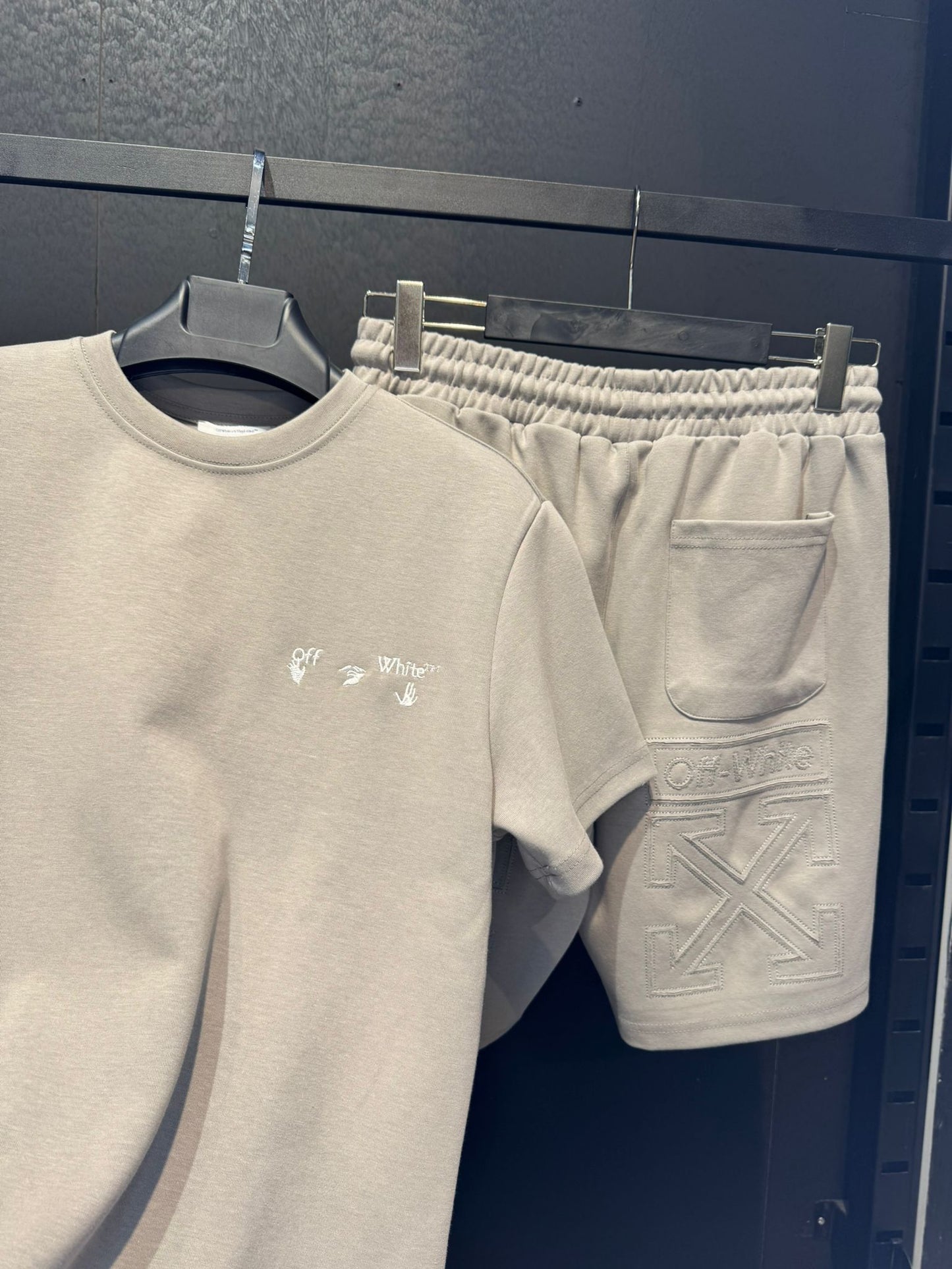 OFF WHİTE ŞORTLU-TAKIM