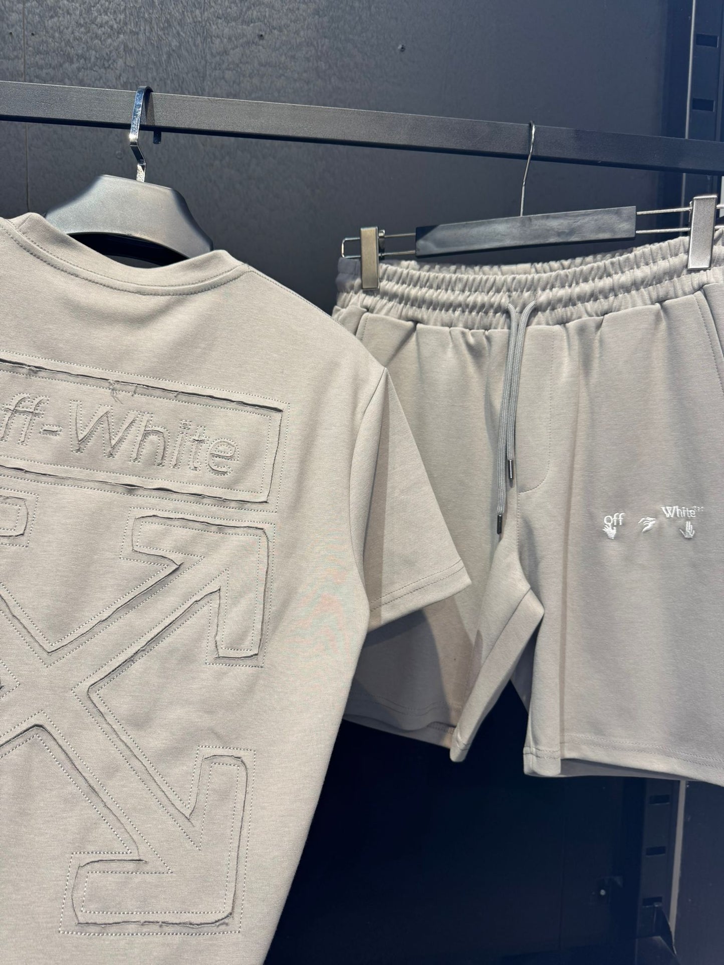 OFF WHİTE ŞORTLU-TAKIM