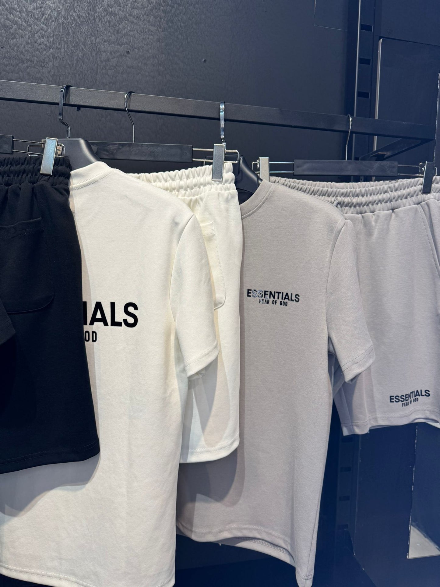 ESSENTİALS ŞORTLU-TAKIM